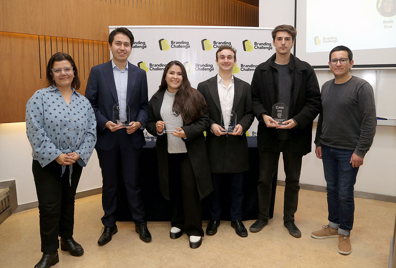Estudiantes de Ingeniería Comercial UC logran el primer lugar en el concurso “Branding Challenge”